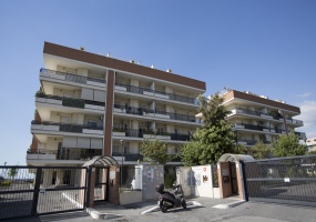 Piano 4 - Via N. Prampolini,15 - Roma,2 Stanze ,1 Bagno ,Appartamento,1290